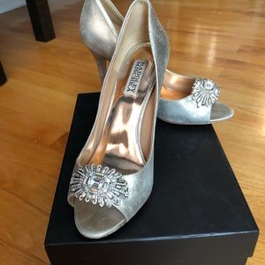 Badgley Mischka Hollie suede peep toes heels